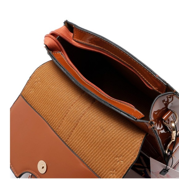 Hudson - Leather Shoulder Bag - Picture 7 of 8